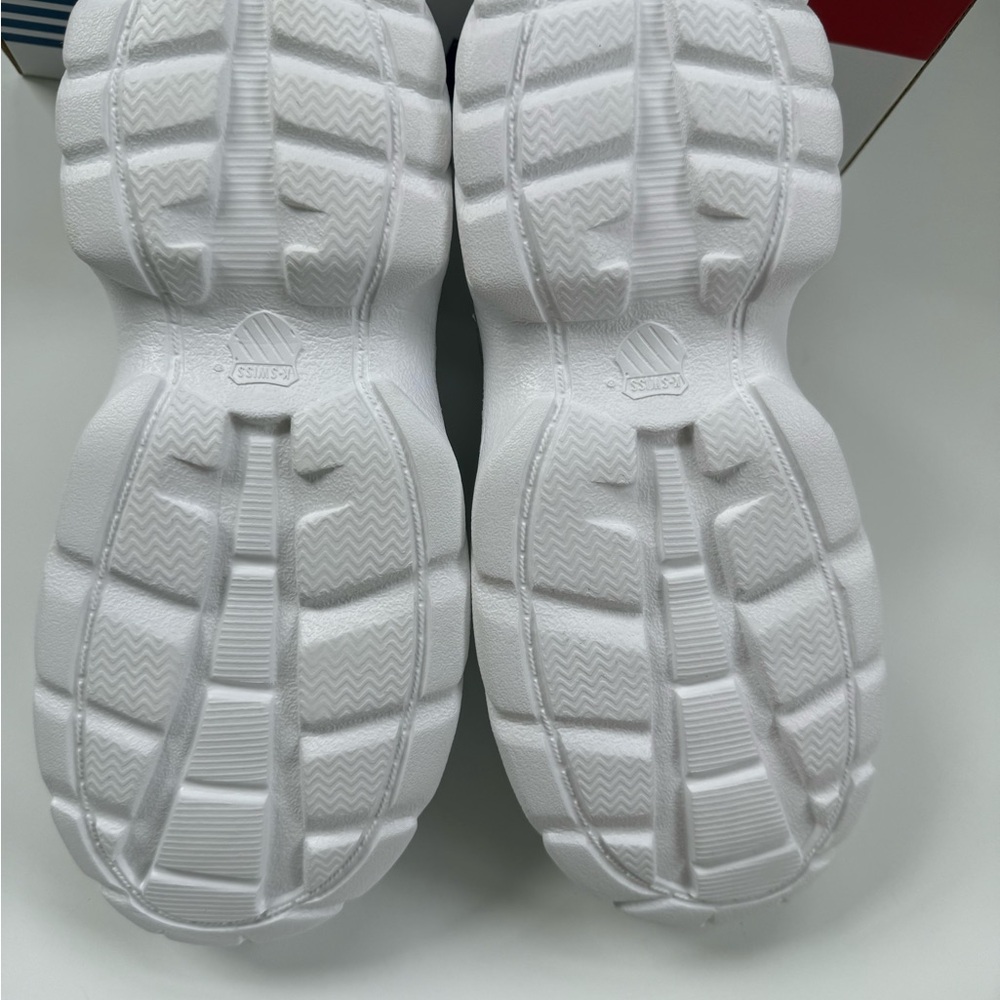 K-Swiss White Sneakers with Silver Detail - Picture 6 of 6